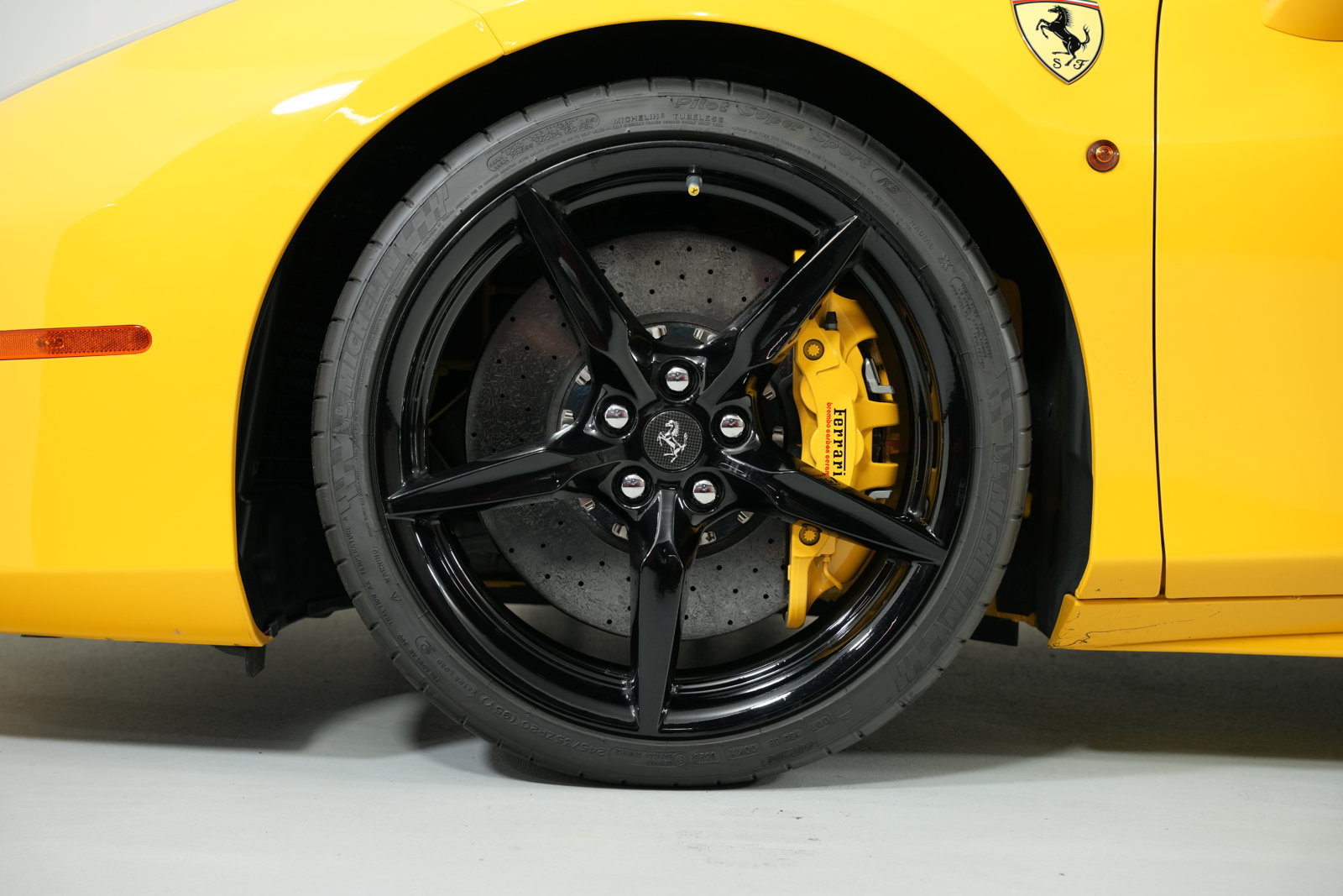 Certified 2018 Ferrari 488 Spider RWD image 8