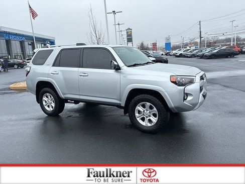 Certified 2023 Toyota 4Runner SR5 image 3