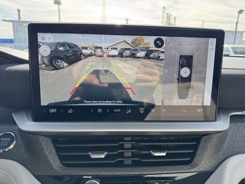 Used 2025 Ford Explorer Platinum w/ Ultimate Package image 27