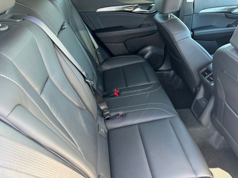 Used 2025 Buick Envision Preferred image 15