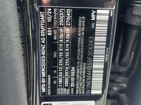 Certified 2025 Mercedes-Benz GLC 300 4MATIC image 37