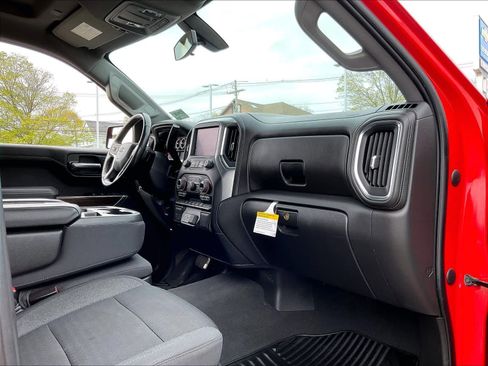 Used 2022 Chevrolet Silverado 1500 LT AWD/4WD image 14