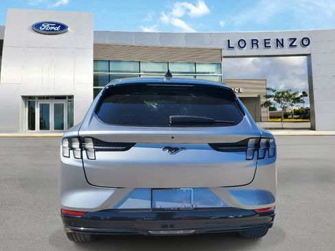 Used 2022 Ford Mustang Mach-E Premium image 6
