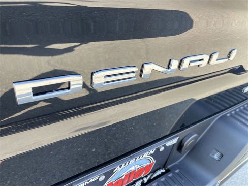 New 2025 GMC Sierra 1500 Denali image 33