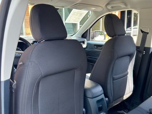 Used 2023 Ford Maverick XL FWD image 29