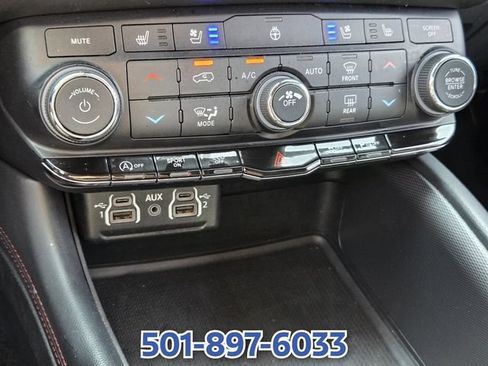 Used 2024 Dodge Durango GT AWD/4WD image 23