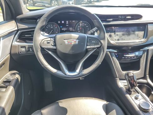 Used 2020 Cadillac XT6 Sport image 10