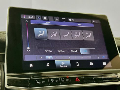 Used 2023 Jeep Compass Latitude AWD/4WD image 15