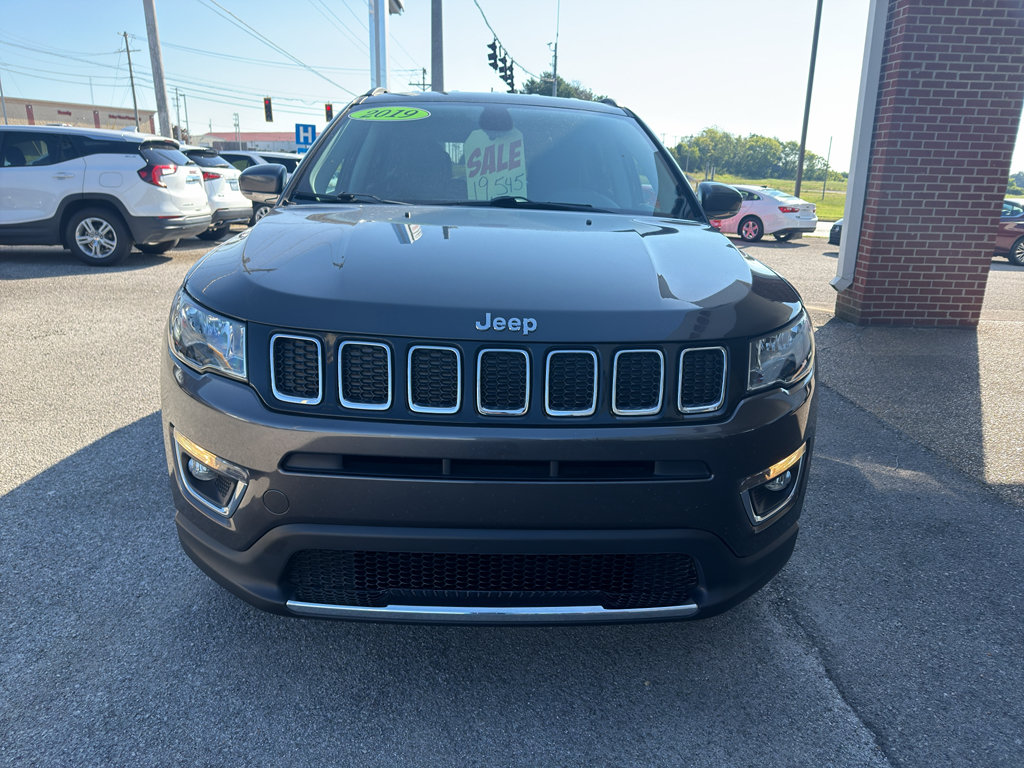 Used 2019 Jeep Compass Limited AWD/4WD image 2