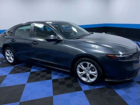 Certified 2025 Honda Accord LX image 2