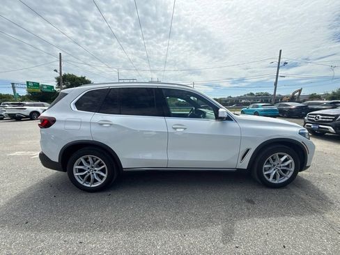 Used 2021 BMW X5 xDrive40i w/ Convenience Package AWD/4WD image 4