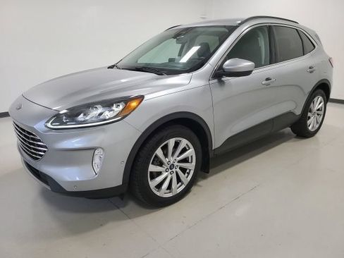 Used 2022 Ford Escape Titanium w/ Titanium Elite Package AWD/4WD image 40