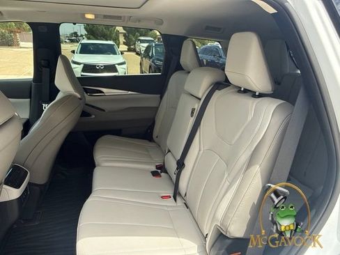 Used 2026 INFINITI QX60 Luxe w/ Cargo Package AWD/4WD image 28