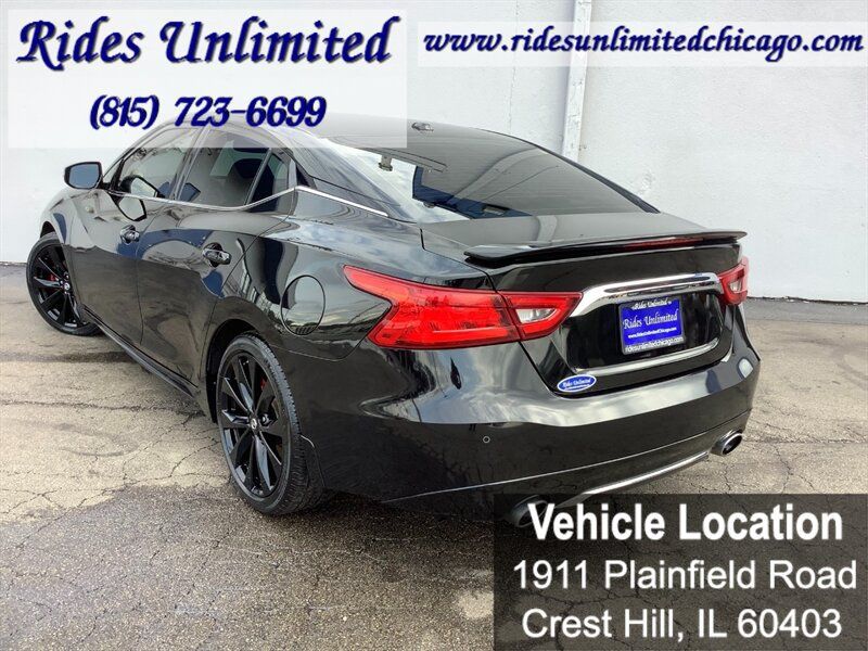 Used 2017 Nissan Maxima SR w/ Midnight Edition FWD image 4