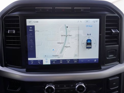 Certified 2022 Ford F150 XLT w/ Equipment Group 302A High image 16