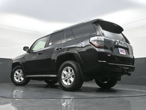 Used 2015 Toyota 4Runner SR5 RWD image 27