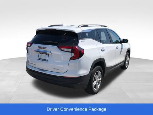 Used 2024 GMC Terrain SLE w/ Driver Convenience Package AWD/4WD image 2