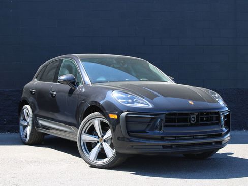 New 2025 Porsche Macan image 7