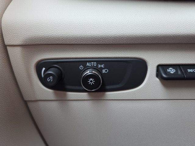 Used 2021 Buick Envision Avenir AWD/4WD image 27