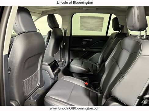 New 2026 Lincoln Aviator AWD image 49