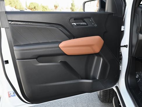 New 2026 GMC Canyon AT4 w/ Nightfall Edition AWD/4WD image 19