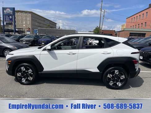Used 2024 Hyundai Kona SEL AWD/4WD image 9