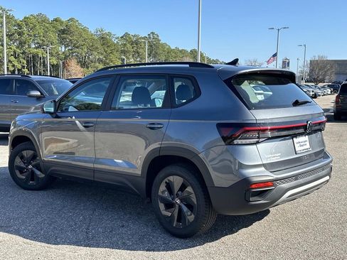 New 2026 Volkswagen Taos S image 7