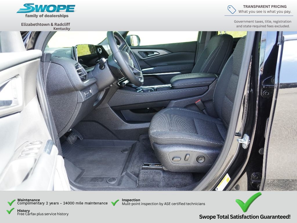 Used 2025 Chevrolet Traverse LT FWD image 13