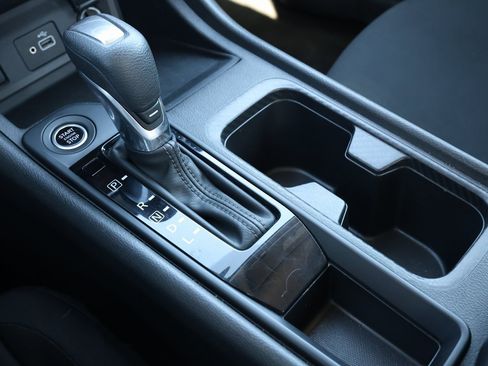 Used 2024 Nissan Sentra S image 22