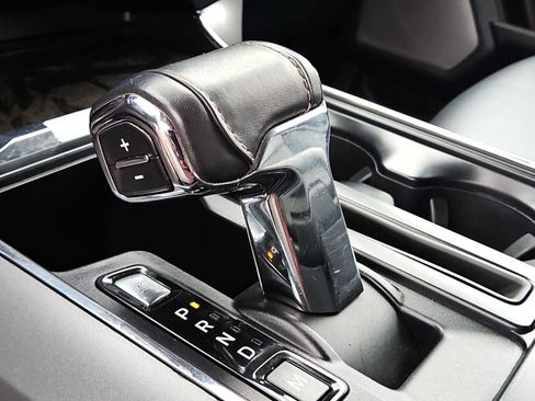 Used 2023 Ford F150 Lariat w/ Trailer Tow Package image 21