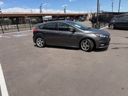 Used 2016 Ford Focus ST FWD image 15