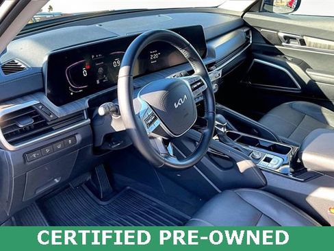 Used 2023 Kia Telluride EX w/ EX Captain's Chair Package image 13