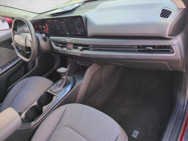 Used 2025 Kia K4 FWD image 20