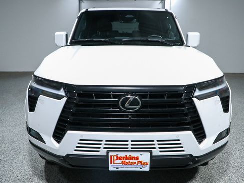 Used 2025 Lexus GX 550 w/ Accessory Package (2T) AWD/4WD image 4