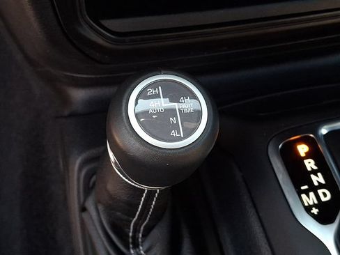Used 2022 Jeep Wrangler Unlimited Sahara w/ Cold Weather Group AWD/4WD image 20