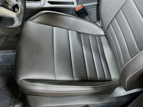 Used 2024 Volkswagen Jetta SE image 18