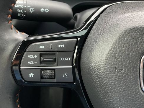 Certified 2025 Honda HR-V Sport image 15