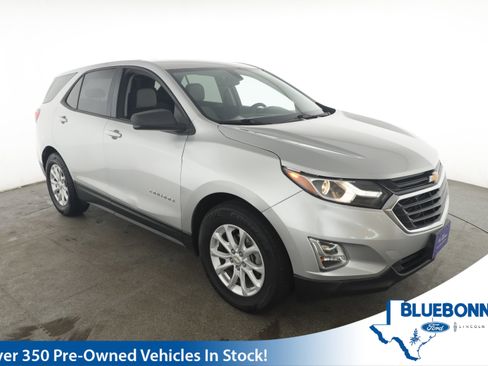 Used 2019 Chevrolet Equinox LS w/ LS Convenience Package image 1