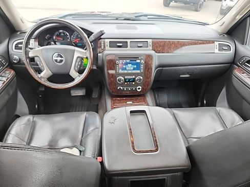 Used 2011 GMC Sierra 1500 Denali AWD/4WD image 32