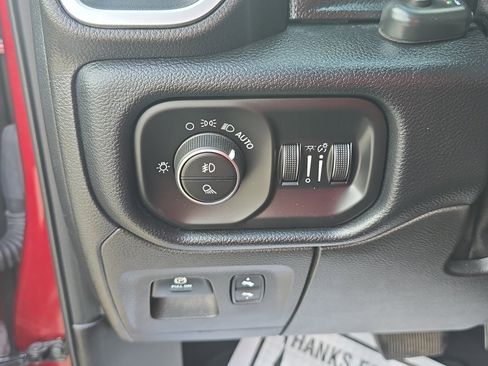 Used 2019 RAM 1500 Big Horn RWD image 27