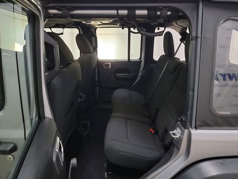 Used 2021 Jeep Wrangler Unlimited Sport image 11