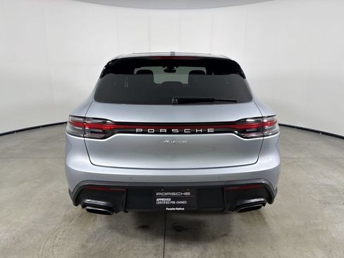 Certified 2026 Porsche Macan AWD/4WD image 6