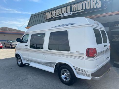 Used 2000 Dodge B1500 RWD image 26