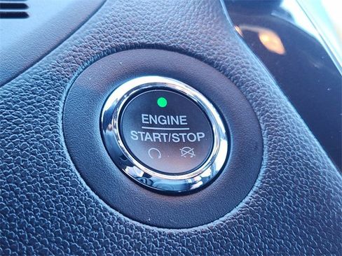 Used 2019 Ford Explorer XLT w/ Equipment Group 202A image 21