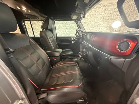 Used 2019 Jeep Wrangler Unlimited Rubicon AWD/4WD image 11