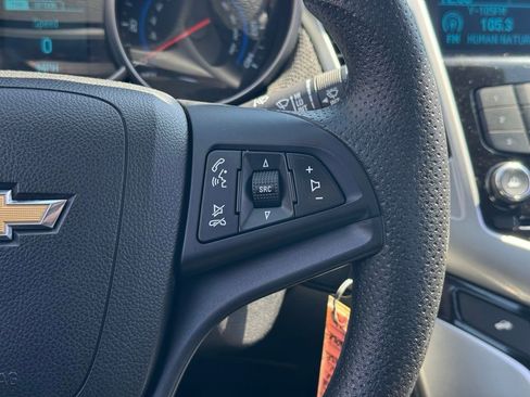 Used 2016 Chevrolet Cruze LT image 20