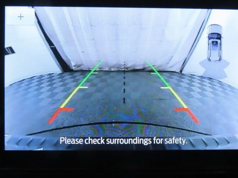 Used 2022 Ford Explorer XLT w/ Equipment Group 202A image 15