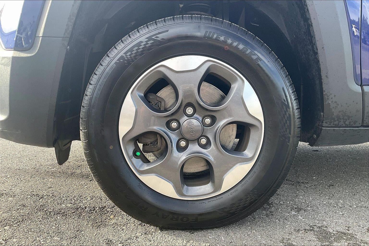 Used 2017 Jeep Renegade Sport w/ Power & Air Group AWD/4WD image 9