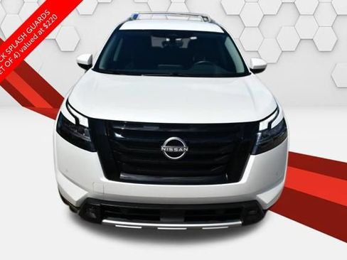 Used 2023 Nissan Pathfinder SL w/ Lighting Package (N92) AWD/4WD image 9