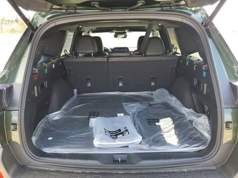 New 2026 Subaru Outback Limited AWD/4WD image 7